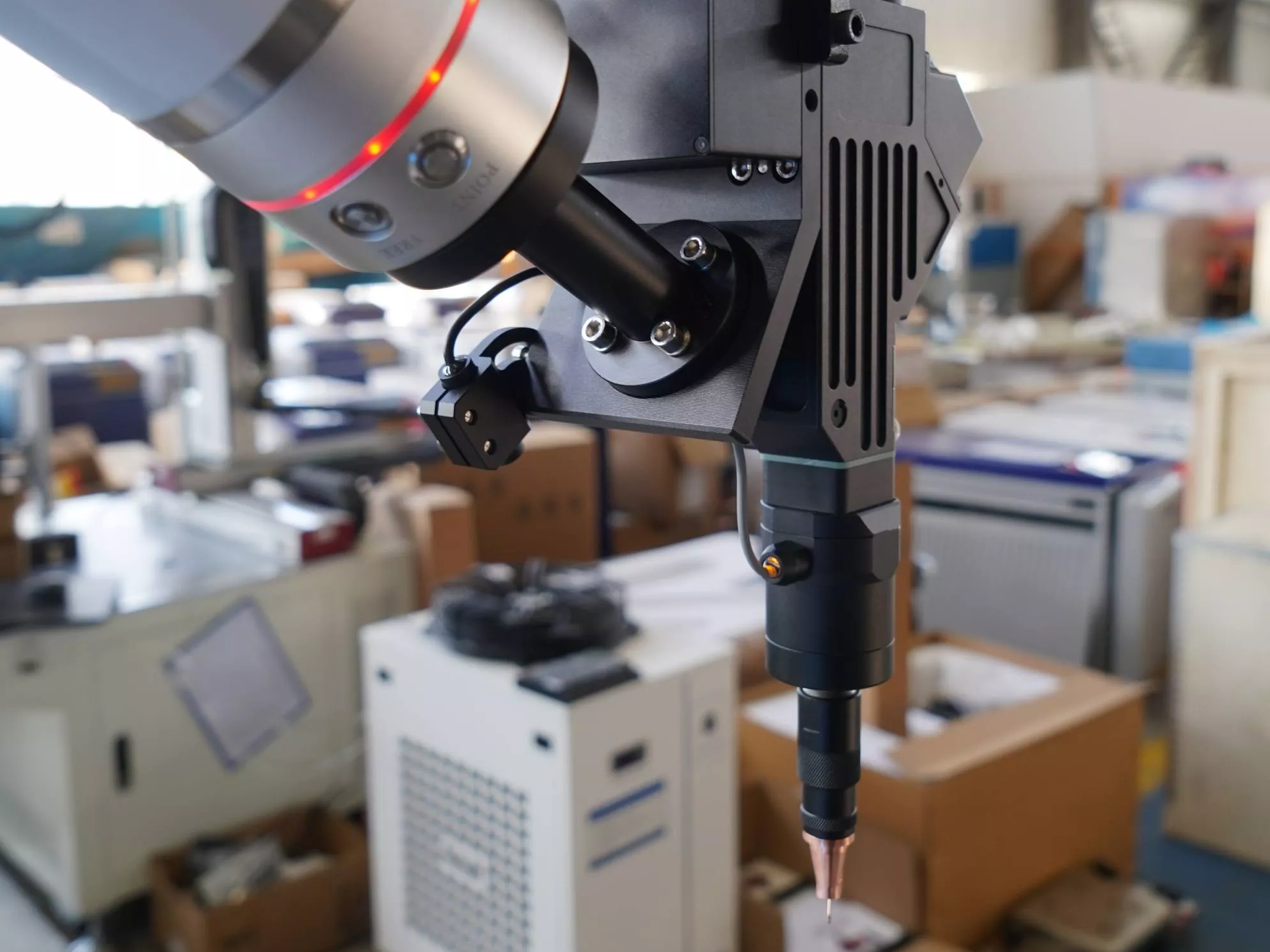 Vous ne trouvez pas de soudeurs qualifi&eacute;s ? Voici comment le soudage laser robotis&eacute; r&eacute;sout votre crise du travail
