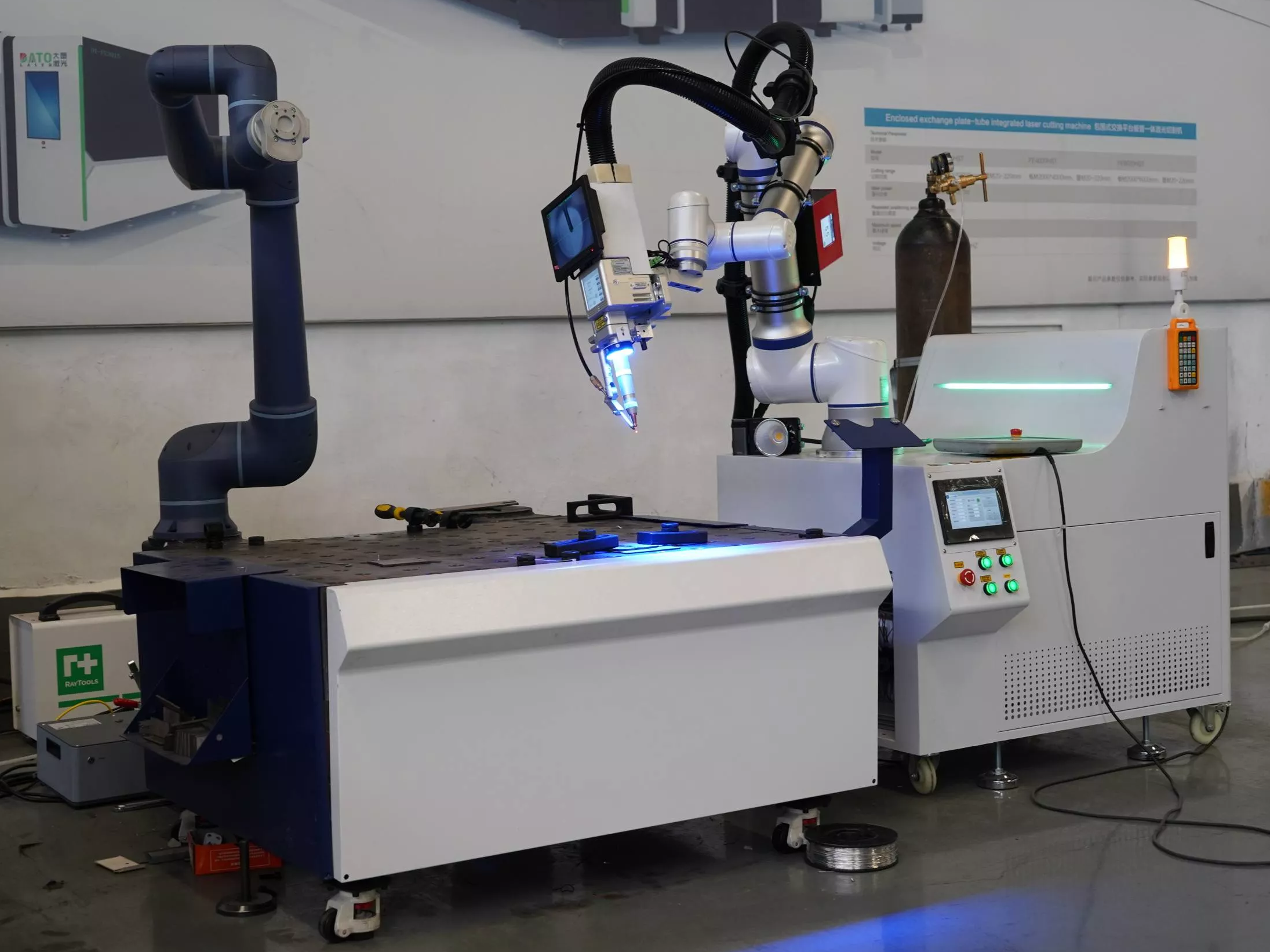 Machine de soudage laser robotis&eacute;e&nbsp;: le guide d'achat complet pour les fabricants (2026)